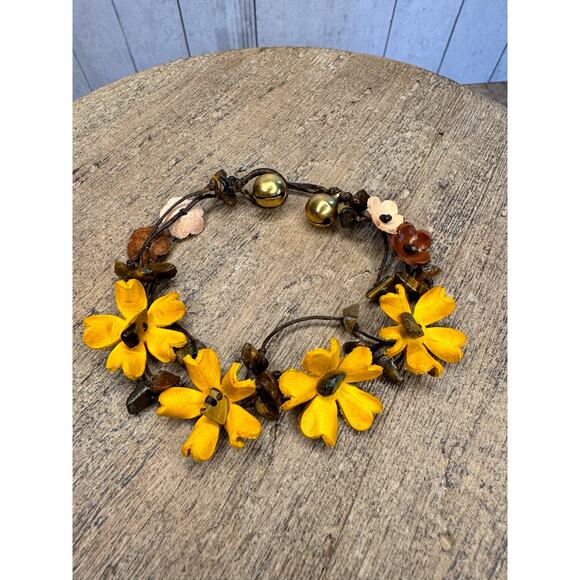 Handmade Genuine Leather Flower Bracelet w Rocks Yellow Bracelet Sustainable - Picture 3 of 8